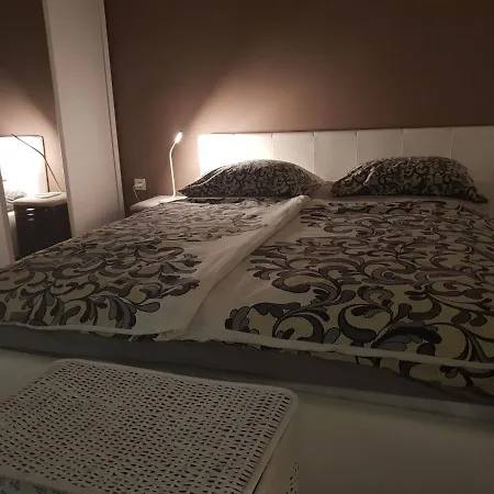 Ferienhaus Vikendica Nika *